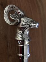 Edler Spazierstock mit Steinbockkopf aus Nickel