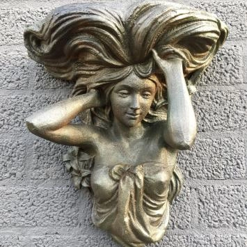 Wanddekoration aus Gusseisen - Frau - rustikal - altgrün