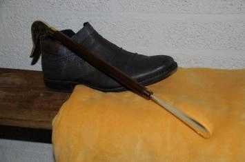 Schuhanzieher – Messing/Hartholz – Entenkopf