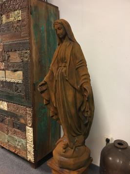 Mutter Maria, Großplastik, Stein, Oxid