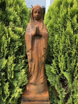 Mutter Maria, Gartenstatue, große Steinstatue, Oxid