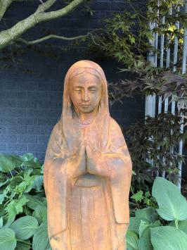 Mutter Maria, Gartenstatue, große Steinstatue, Oxid