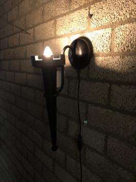 1 Kasteelfakkel metaal als wandlamp, metaal