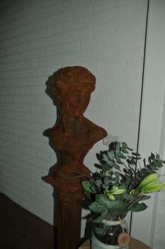 Sculptuur David, massief steen oxide, imponerend fraai