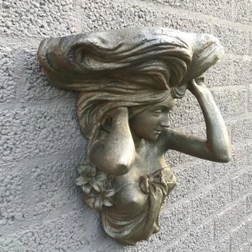 Wanddekoration aus Gusseisen - Frau - rustikal - altgrün
