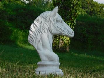 Skulptur Pferdekopf, massiver Stein