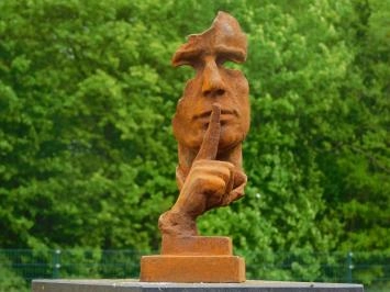 Beeld ''De Fluisteraar'', abstracte kunst, gietijzer, tuinbeeld