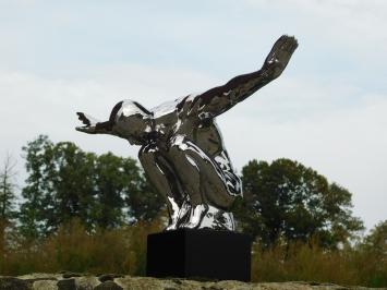 Beeld ''Olympian'' van Keramiek, Chroomachtige Afwerking