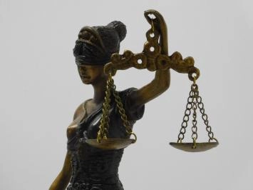 Lady Justice - Bronze
