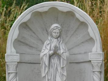 Gartenstatue einer Gebetskapelle mit Maria, komplett aus Stein, wetterfest