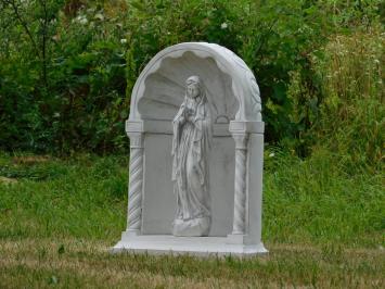 Gartenstatue einer Gebetskapelle mit Maria, komplett aus Stein, wetterfest