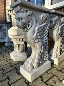 Unieke zuil, smal, wandpilaar steen, leeuw, exclusief