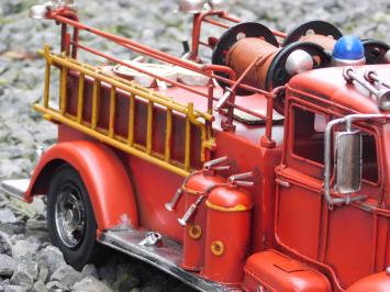 Forse brandweerauto - handgemaakt van metaal