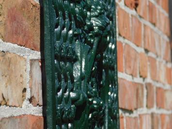 Zäune, Gitter, Mauern, Türen und Fenster aus Gusseisen