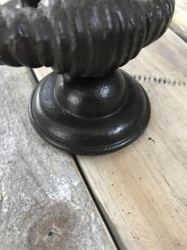 Türklopfer, robustes gedrehtes Eisen mit Hörerplatte, braun