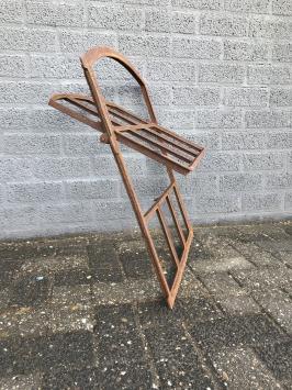 Gietijzeren stalraam, klapbaar, volledig gietijzer, roest