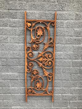 Hekwerk, antiek raam rek, gietijzeren (cast iron) rek / balkon reling