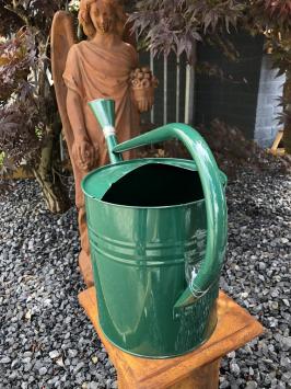 Klassische Gartengießkanne – Metall – grün – 7,5 Liter