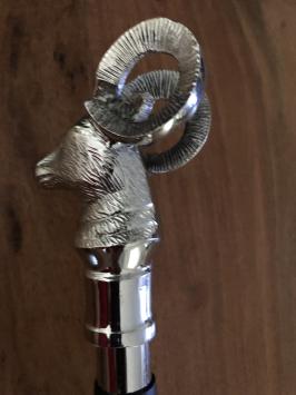 Edler Spazierstock mit Steinbockkopf aus Nickel