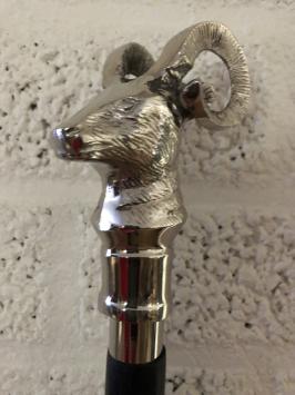 Edler Spazierstock mit Steinbockkopf aus Nickel