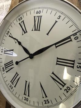 Wunderschöne Wanduhr Portugieser, sehr stilvoll!
