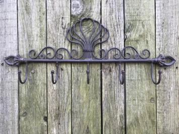 Wandgarderobe, Eisen