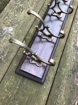 Garderobe, Holzschrank, Garderobenständer, antikem Messing