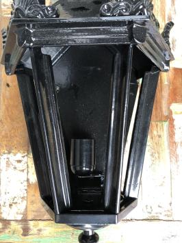 Außenleuchte, Aluminiumguss schwarz oder grün, mit Lampenfassung und Glas