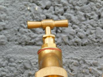 Wasserhahn aus Messing