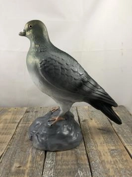 Schöne schwere Statue einer Brieftaube aus Polystone
