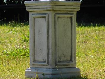 Sonnenuhr aus Eisen – Steinsockel – klassisch