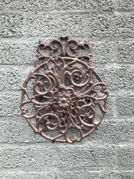 Gartenschlauchhalter aus Gusseisen – braun – Landhausstil