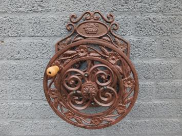 Antiker Gartenschlauchhalter - Schlauchtrommel aus Gusseisen - Landhausstil