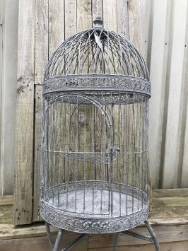 Dekorativer Vogelkäfig aus Eisen
