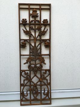 Gietijzeren wandornament bloemmotief