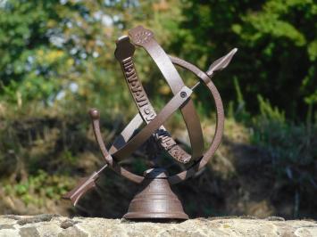 Sonnenuhr aus Gusseisen – römische Ziffern – klassisch