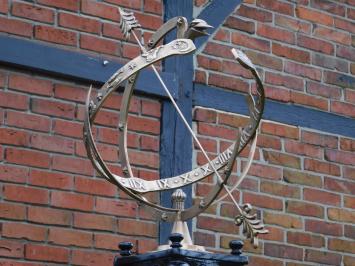 Sonnenuhr aus Messing – Sockel aus Aluminium - klassisch